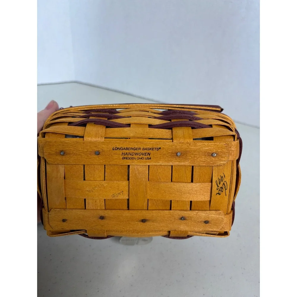 Longaberger Handwoven Basket‎ 1998 Burgundy Purple Ticking Liner Heart Charm USA